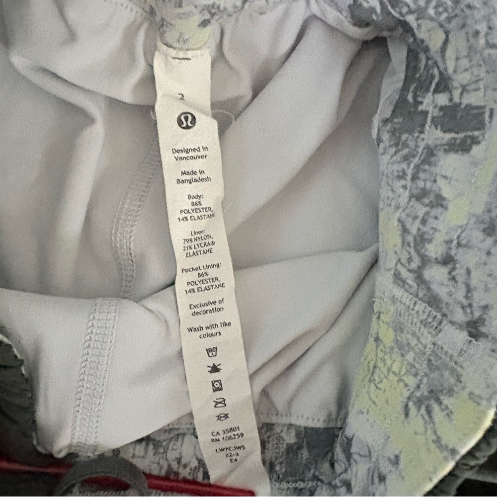 Lululemon Track That Shorts Gym Run 2 In 1 High Rise Bike Liner - Picture 4 of 14